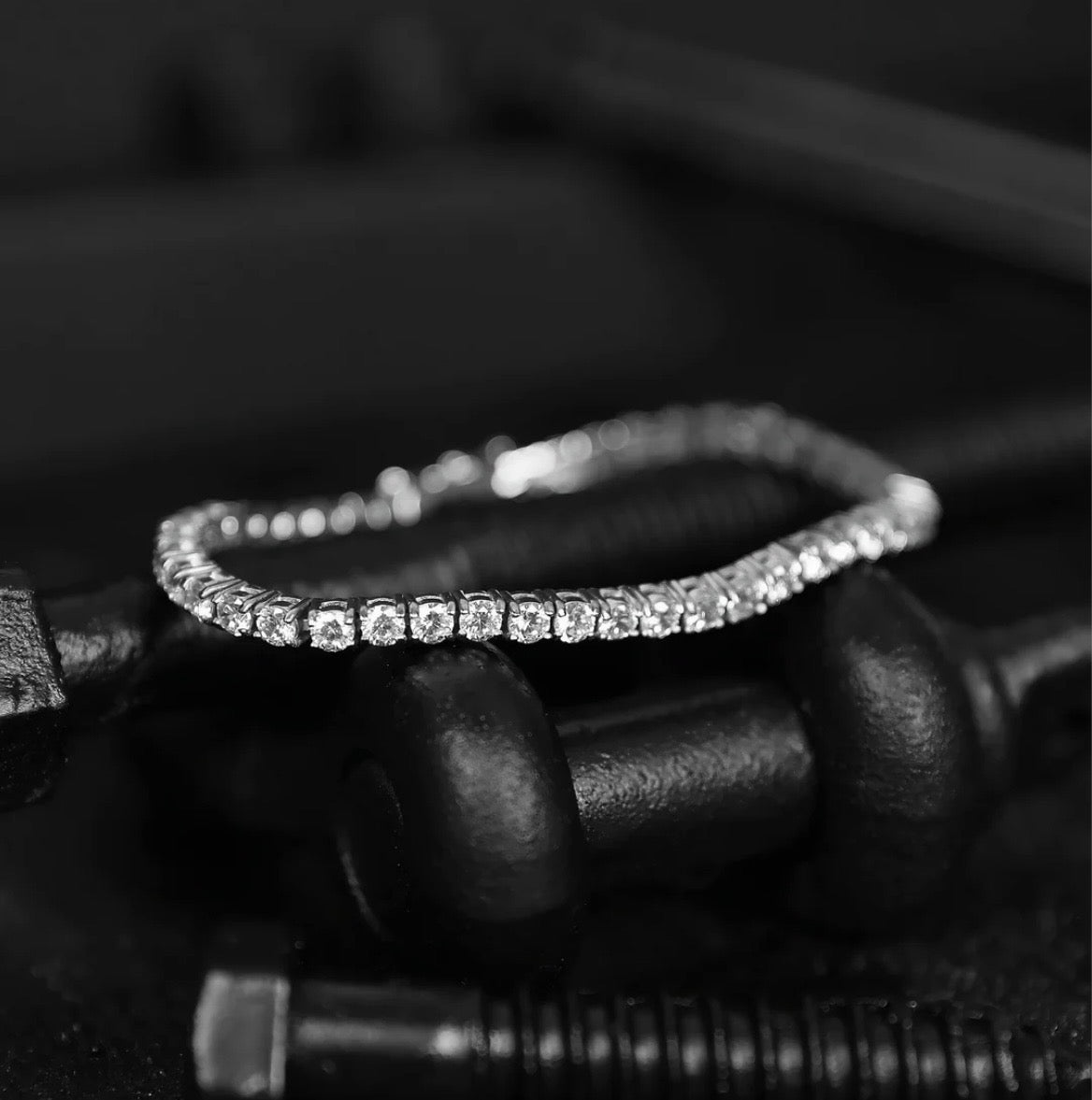 ❄️ Iced Tennis Bracelet — Luxury Street Edition