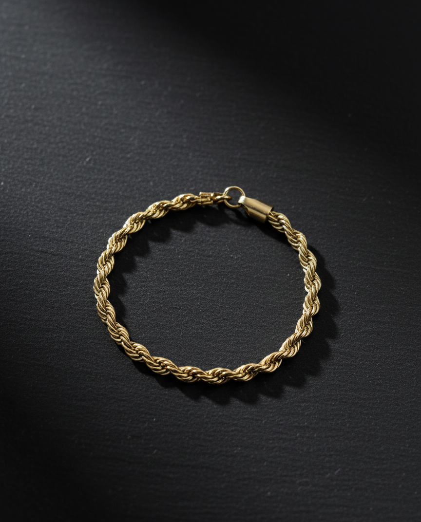 GOLDEN ANCHOR BRACELET